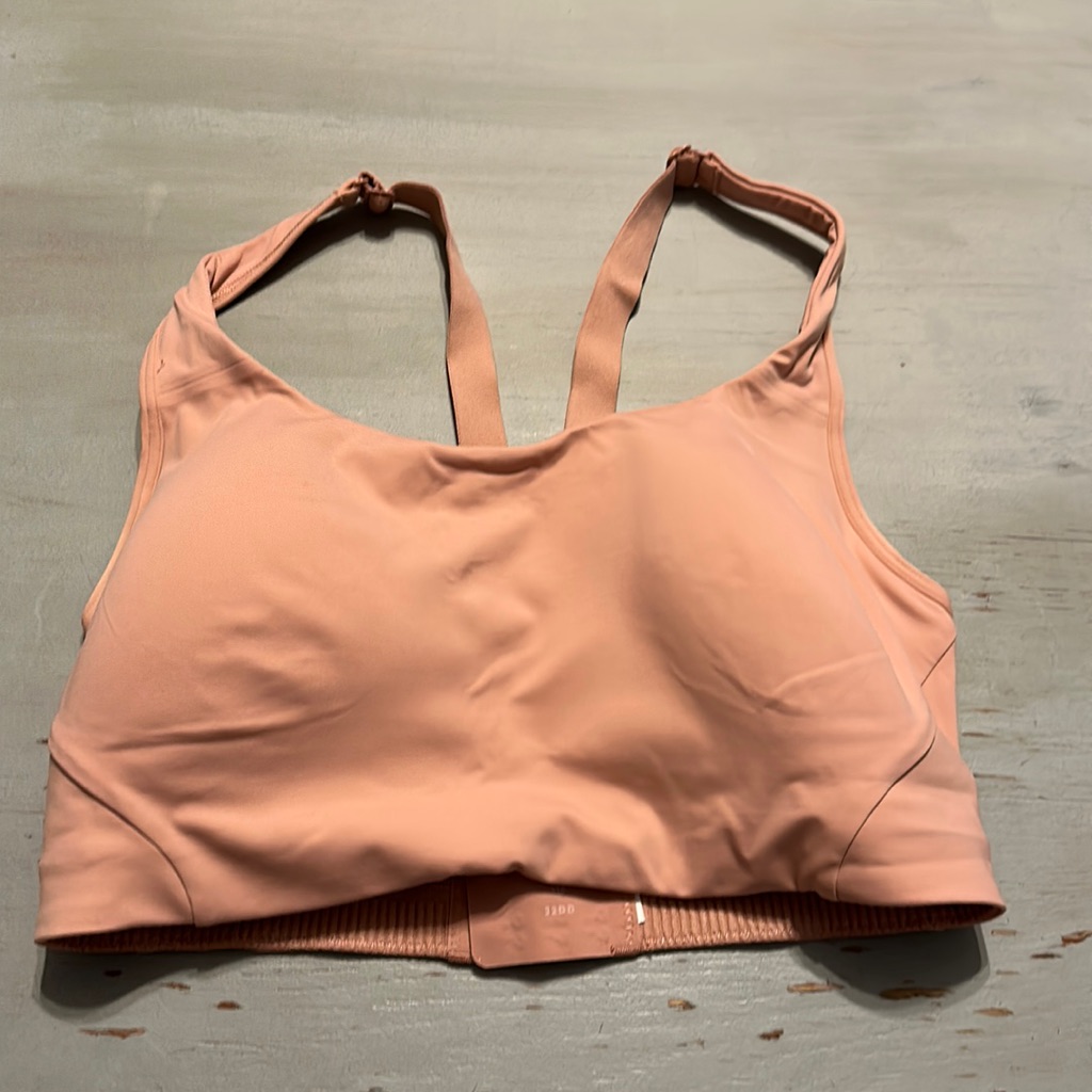 Lululemon All Powered Up Bra 32dd Pale Pink